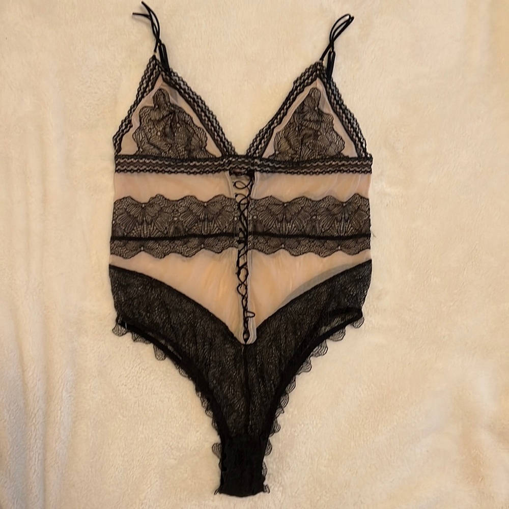 Victorias Secret lingerie sheer lace teddy L